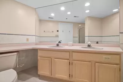 333  Lake Ave #807, Racine, WI 53403 - Photo 15
