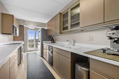 333  Lake Ave #807, Racine, WI 53403 - Photo 9
