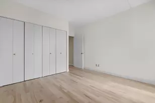 333 Lake Ave, Racine, WI 53403 - Photo 17