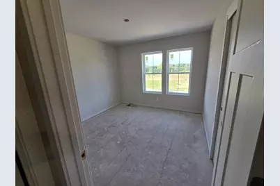 548  Harvest Ln, Hartford, WI 53027 - Photo 11