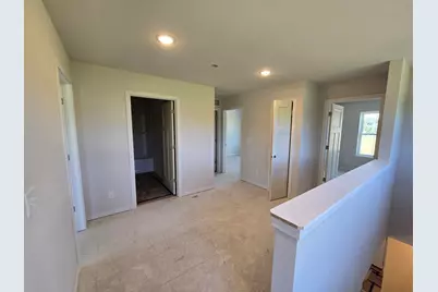 548  Harvest Ln, Hartford, WI 53027 - Photo 9