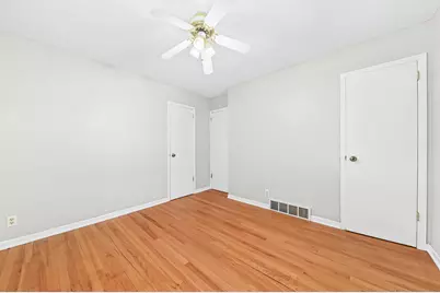 1827 N 117th St, Wauwatosa, WI 53226 - Photo 13