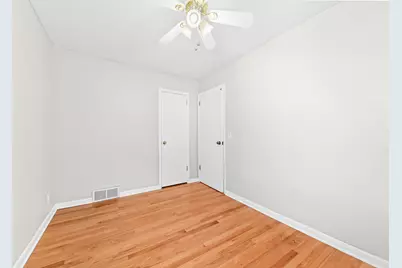1827 N 117th St, Wauwatosa, WI 53226 - Photo 15