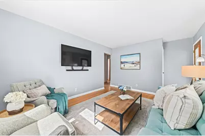 1827 N 117th St, Wauwatosa, WI 53226 - Photo 5