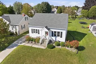 1814 S 9th St, Manitowoc, WI 54220 - Photo 9
