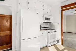 1814 S 9th St, Manitowoc, WI 54220 - Photo 13