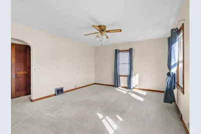 1814 S 9th St, Manitowoc, WI 54220 - Photo 15