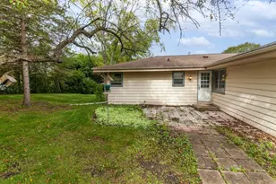 1927 Michigan Ave, Waukesha, WI 53188 - Photo 19