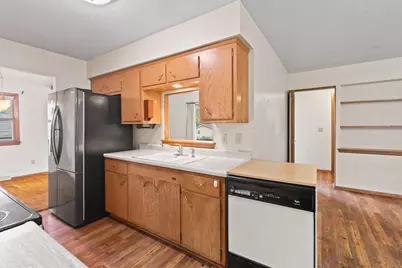1927  Michigan Ave, Waukesha, WI 53188 - Photo 9