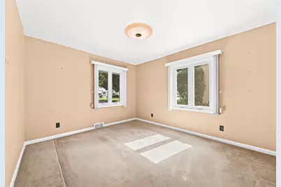 551 N 93rd St, Milwaukee, WI 53226 - Photo 13