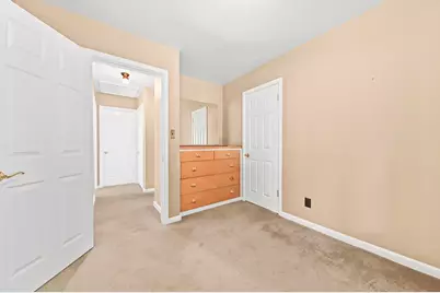 551 N 93rd St, Milwaukee, WI 53226 - Photo 17