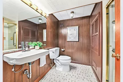 551 N 93rd St, Milwaukee, WI 53226 - Photo 21