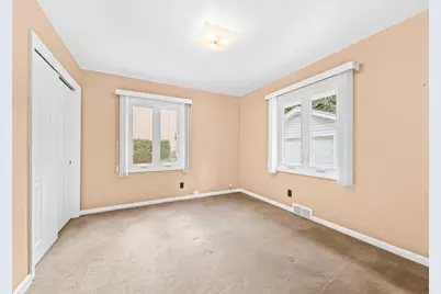 551 N 93rd St, Milwaukee, WI 53226 - Photo 15