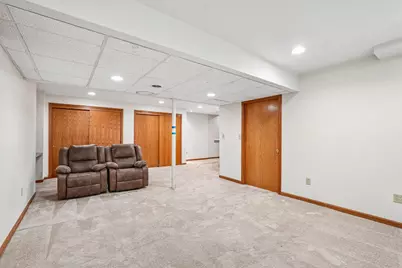 970 E Mackinac Ave, Oak Creek, WI 53154 - Photo 25