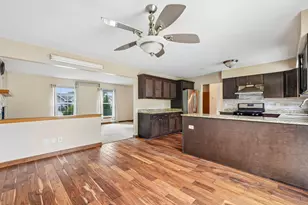 970 E Mackinac Ave, Oak Creek, WI 53154 - Photo 11