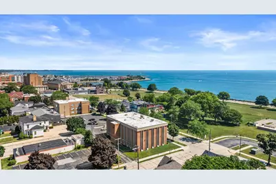 840  Lake Ave #100, Racine, WI 53403 - Photo 9