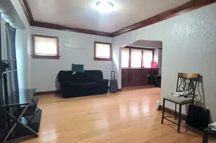 4343 N 17th St, Milwaukee, WI 53209 - Photo 7
