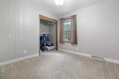 7053 N 45th St, Milwaukee, WI 53223 - Photo 19