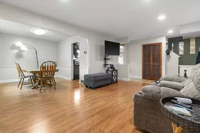 7053 N 45th St, Milwaukee, WI 53223 - Photo 5
