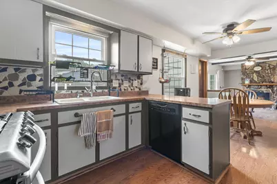 7053 N 45th St, Milwaukee, WI 53223 - Photo 7