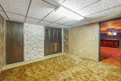 1706  Sunset Ln, New Holstein, WI 53061 - Photo 19