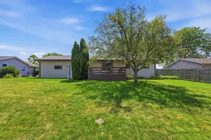 1706 Sunset Ln, New Holstein, WI 53061 - Photo 21