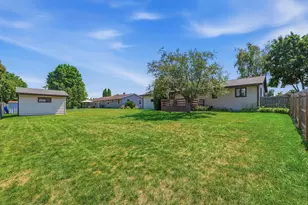 1706 Sunset Ln, New Holstein, WI 53061 - Photo 23