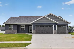 1924 London St, Holmen, WI 54636 - Photo 1