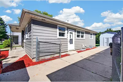 2039  Wustum Ave, Racine, WI 53404 - Photo 21