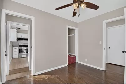 2039  Wustum Ave, Racine, WI 53404 - Photo 13