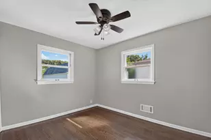 2039 Wustum Ave, Racine, WI 53404 - Photo 11