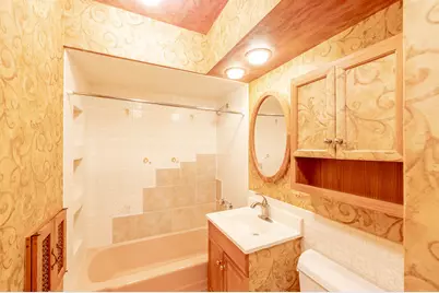 2019  Kentucky St, Racine, WI 53405 - Photo 7