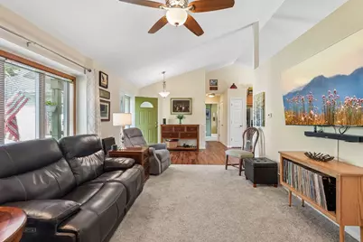 281  Louvain Ln, Belgium, WI 53004 - Photo 3