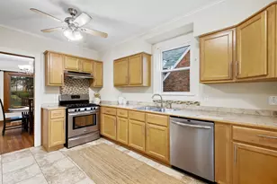 3374 N 46th St, Milwaukee, WI 53216 - Photo 7
