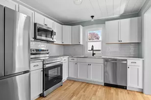 2802 Clark St, Manitowoc, WI 54220 - Photo 9