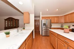 N21W24347 Deer Park Ct, Pewaukee, WI 53072 - Photo 15