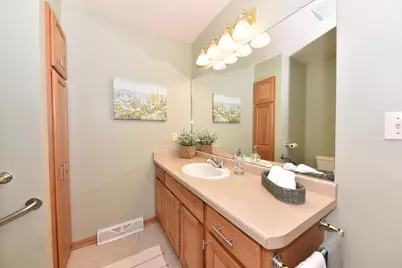 N21W24347  Deer Park Ct #A, Pewaukee, WI 53072 - Photo 33