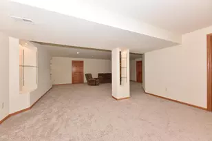 N21W24347 Deer Park Ct, Pewaukee, WI 53072 - Photo 37