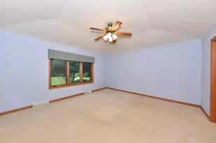 N21W24347 Deer Park Ct, Pewaukee, WI 53072 - Photo 19
