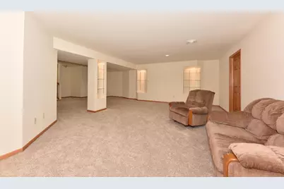 N21W24347  Deer Park Ct #A, Pewaukee, WI 53072 - Photo 35