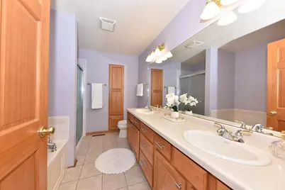N21W24347  Deer Park Ct #A, Pewaukee, WI 53072 - Photo 23