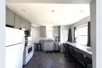 8712 W Montana Ave, West Allis, WI 53227 - Photo 5