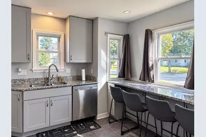 8712 W Montana Ave, West Allis, WI 53227 - Photo 3
