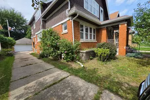 2519 N 62nd St, Wauwatosa, WI 53213 - Photo 1