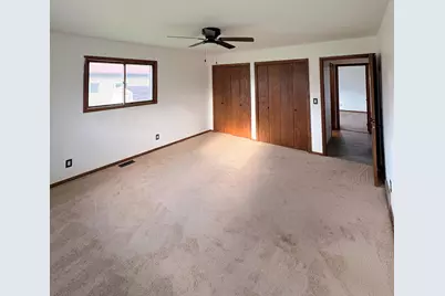309 S Klein Dr, Waunakee, WI 53597 - Photo 7