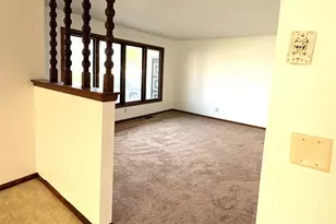 309 S Klein Dr, Waunakee, WI 53597 - Photo 11