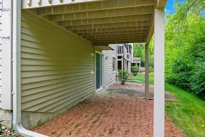 2962  Madison St #D, Waukesha, WI 53188 - Photo 27