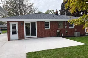 4428 S 63rd St, Greenfield, WI 53220 - Photo 3