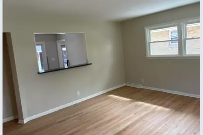 4428 S 63rd St, Greenfield, WI 53220 - Photo 13