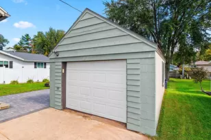 1030 S Evergreen St, Shawano, WI 54166 - Photo 5